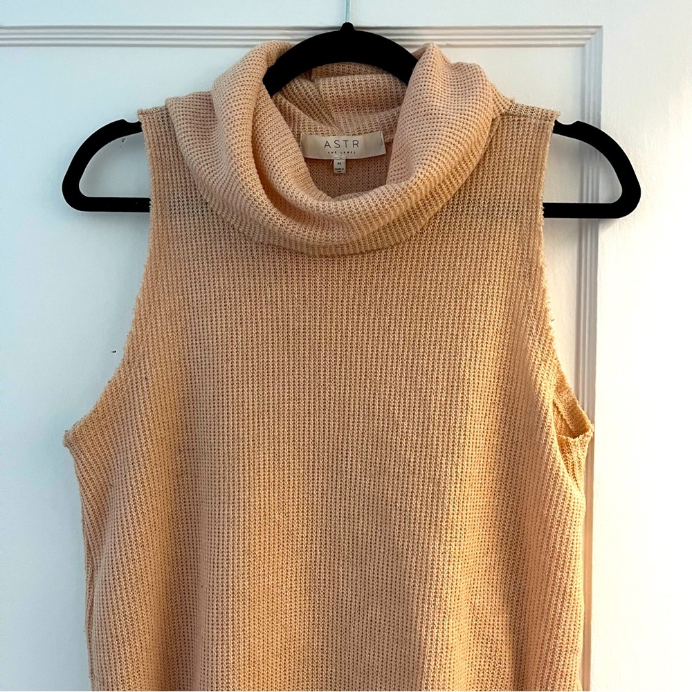Knit tank top with loose turtleneck